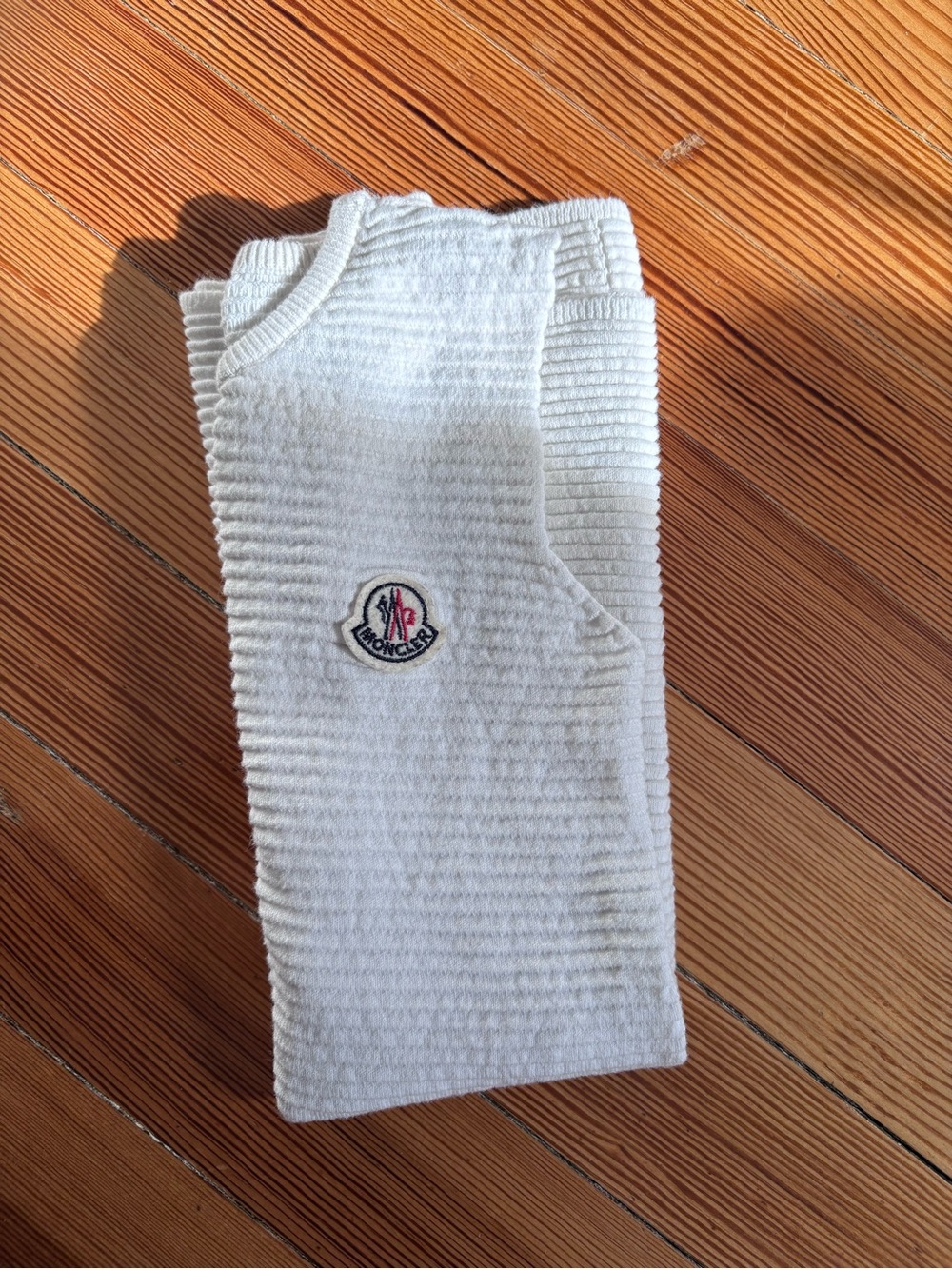 Moncler Ribbed Knit Sleeveless Top with Logo Patch in 4T - Picture 5 of 7